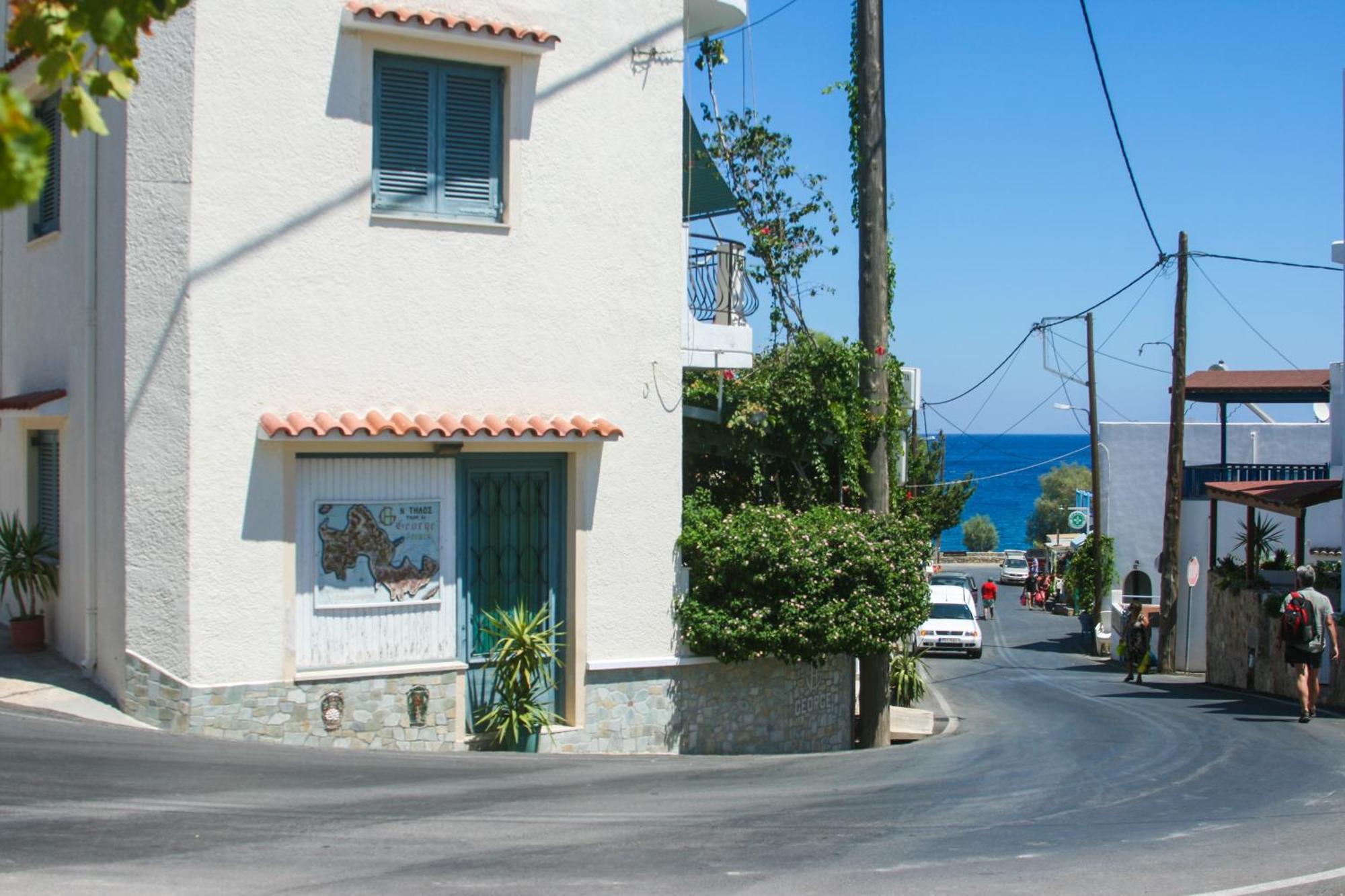 George Apartments Livadia  エクステリア 写真