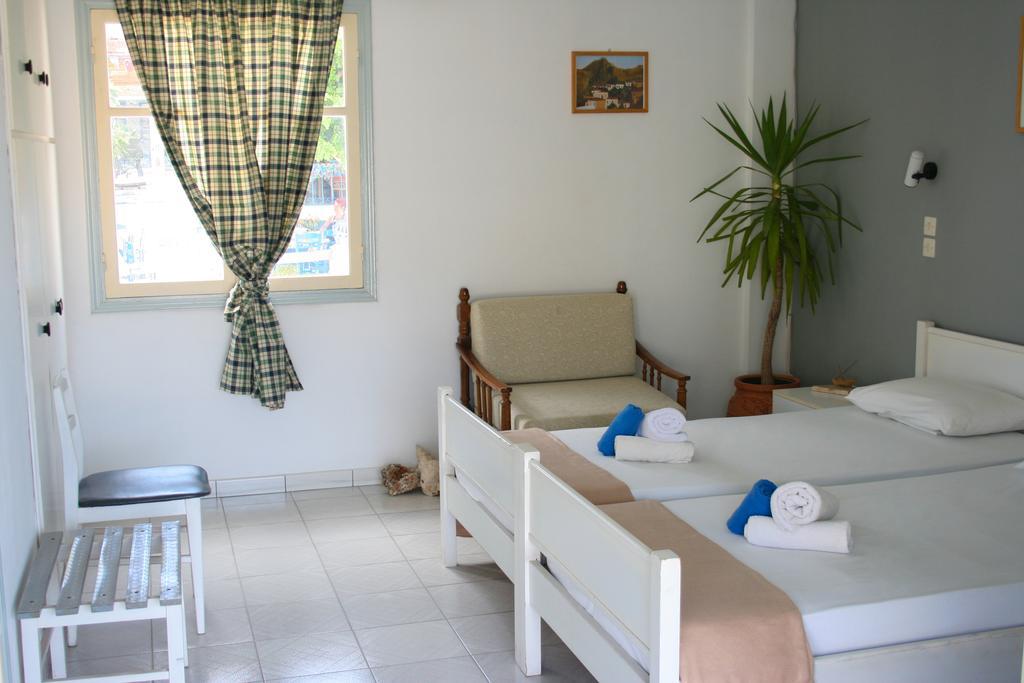 George Apartments Livadia  エクステリア 写真
